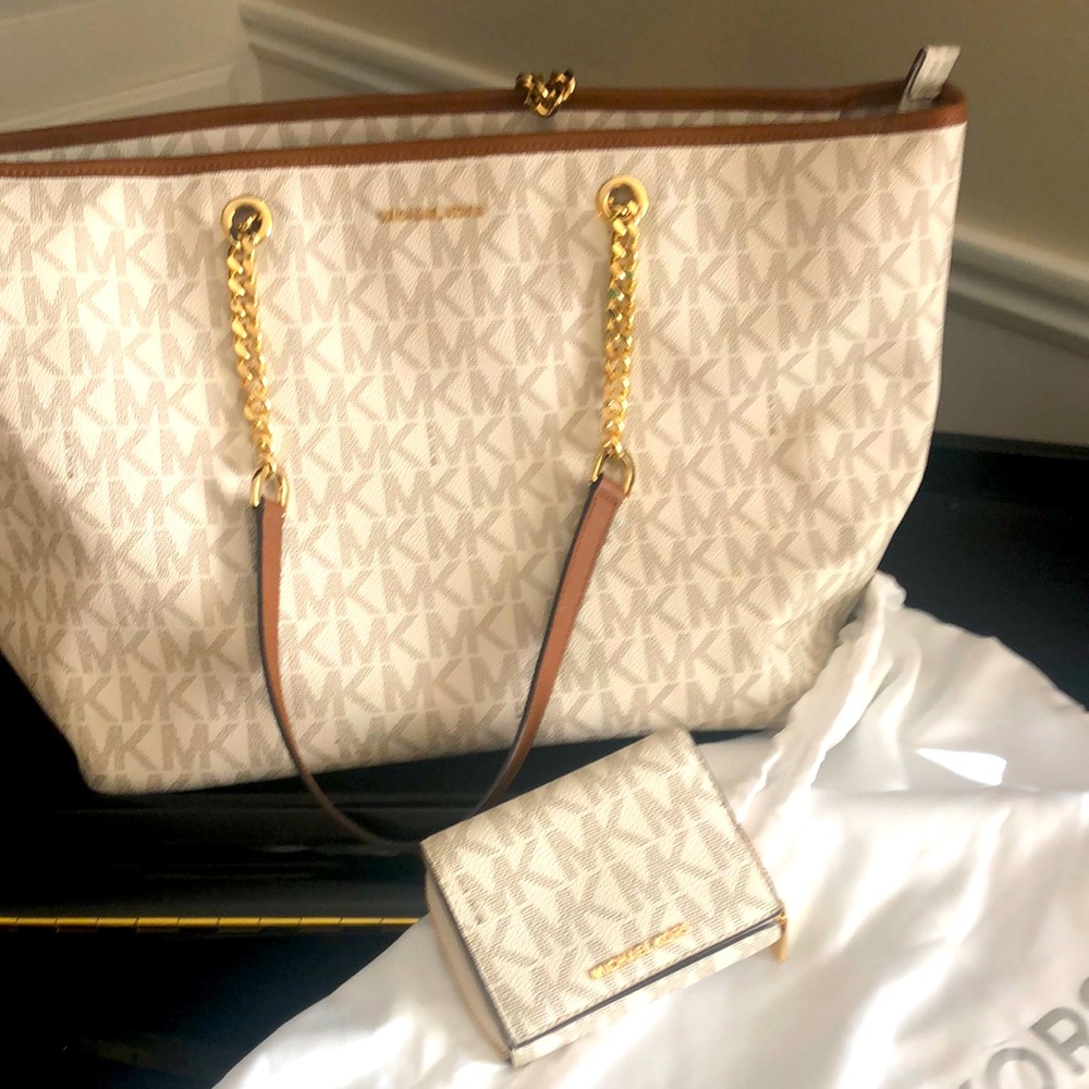 Michael Kors large tote with matching wallet